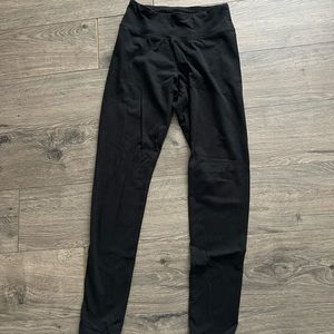 Black Aerie leggings